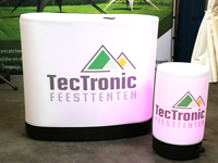 Très beau quand il fait sombre, grâce à l'éclairage LED.