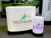 Vous pouvez imprimer toute la surface blanche du tabouret.