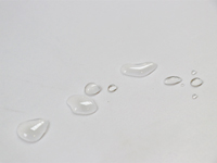 Le tissu imprimé est parfaitement imperméable.