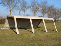 Tonnelle professionnelle 4 x 6 m montée à moitié