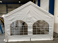 Paroi latérale avec fenêtre